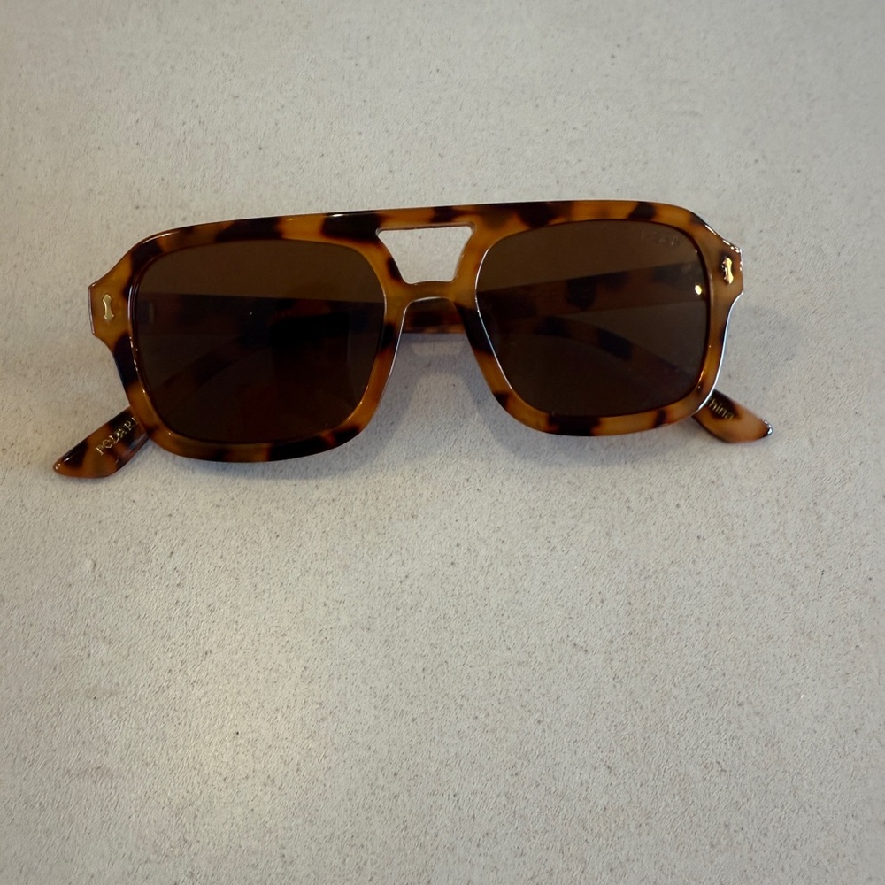 ISea Tortoise Shell Aviator Sunglasses